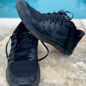 Men’s Nike free run 5.0 10.5